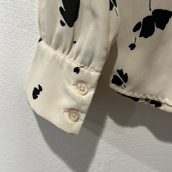 Who What Wear Floral Blouse - Picture 3 of 4